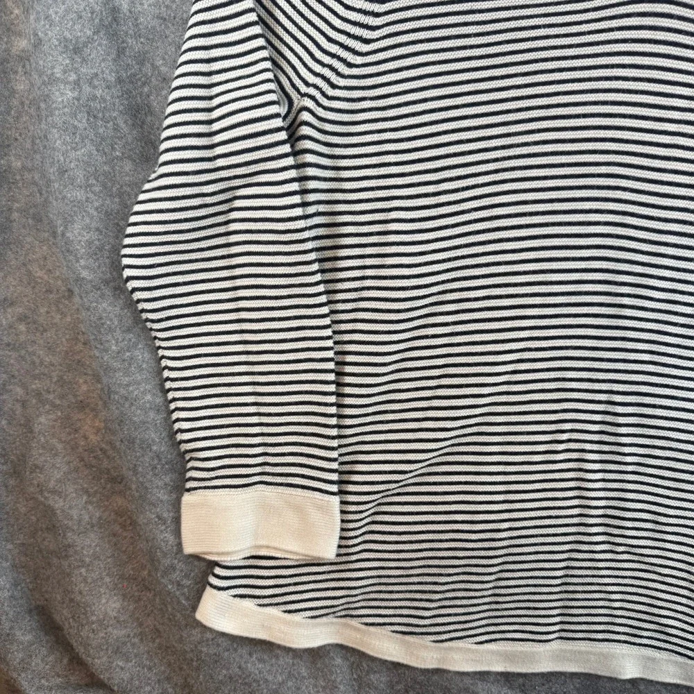 Talbots Sweater Women 2X Black White Striped V-Neck Knit Long Sleeve Trim